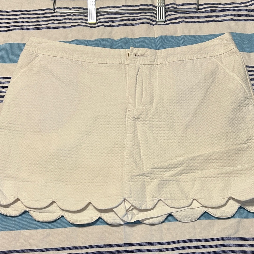 Lilly Pulitzer Cream Scalloped High Waist Shorts